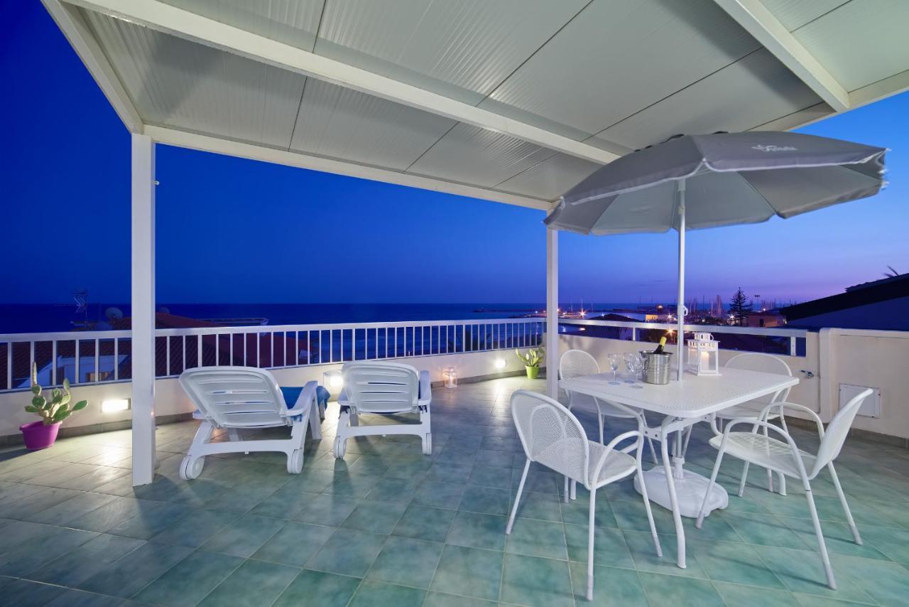 Archimede, Appartamento Con Vista In Centro A Марина-ді-Рагуза Екстер'єр фото
